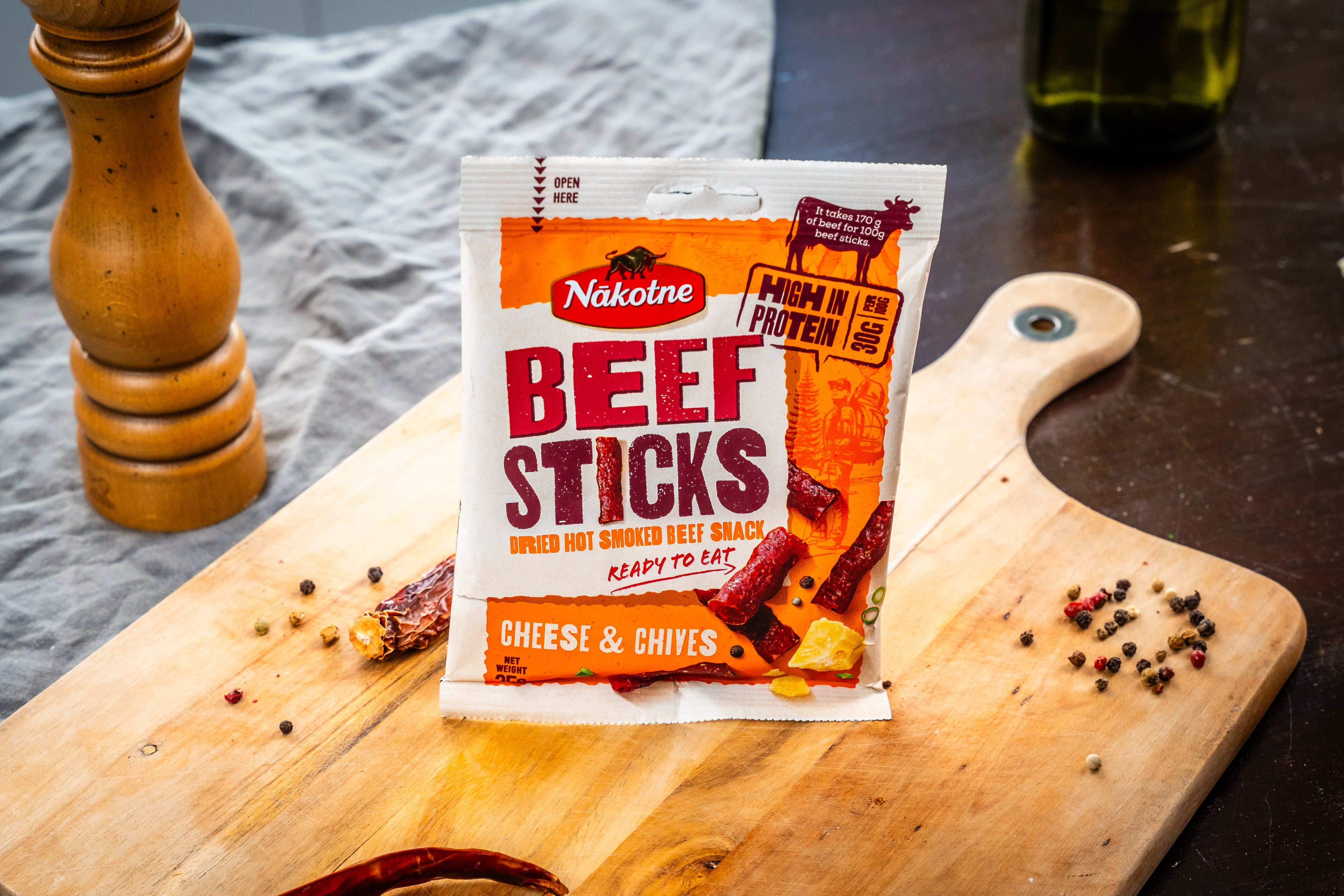 NAKOTNE BEEF STICKS CHEESE & CHIVES — pack front